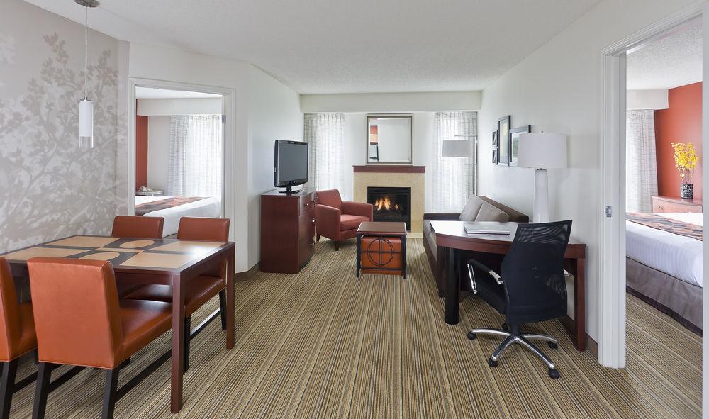Residence Inn By Marriott Dallas Льюисвилл Экстерьер фото